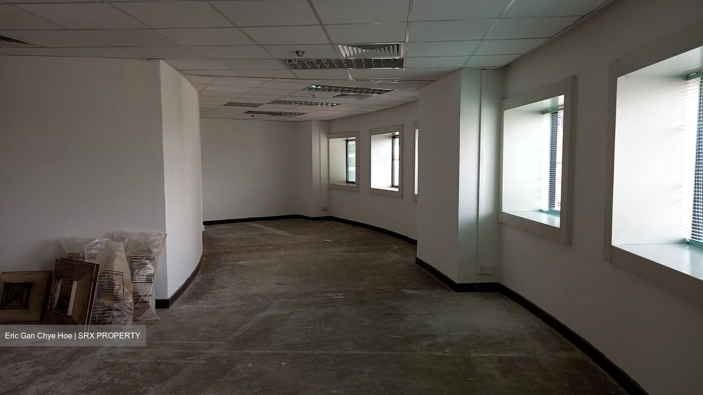  (D11), Office #499784091